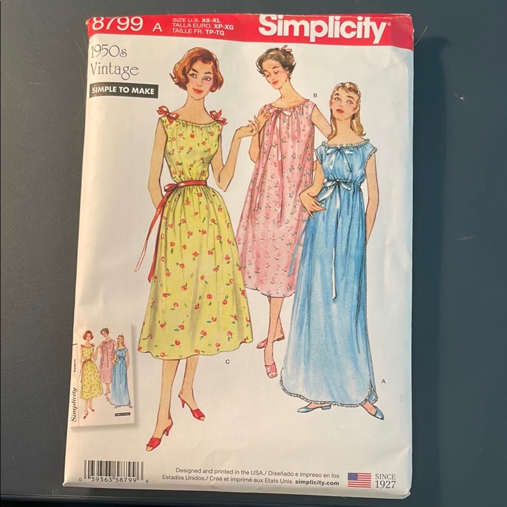 Simplicity 1950s Vintage nightgown Pattern - uncut
